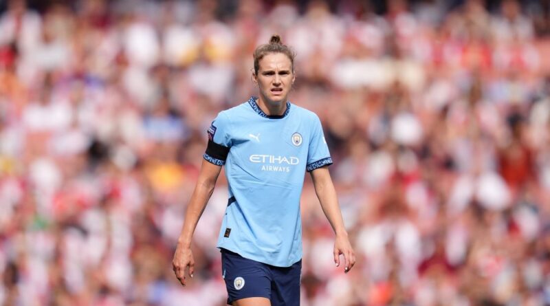 Manchester City's Vivianne Miedema was one of over 100 players to sign the letter.